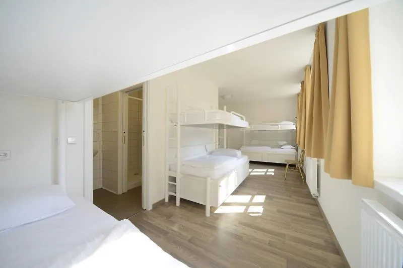 Hostel Safestay Prague Charles Bridge