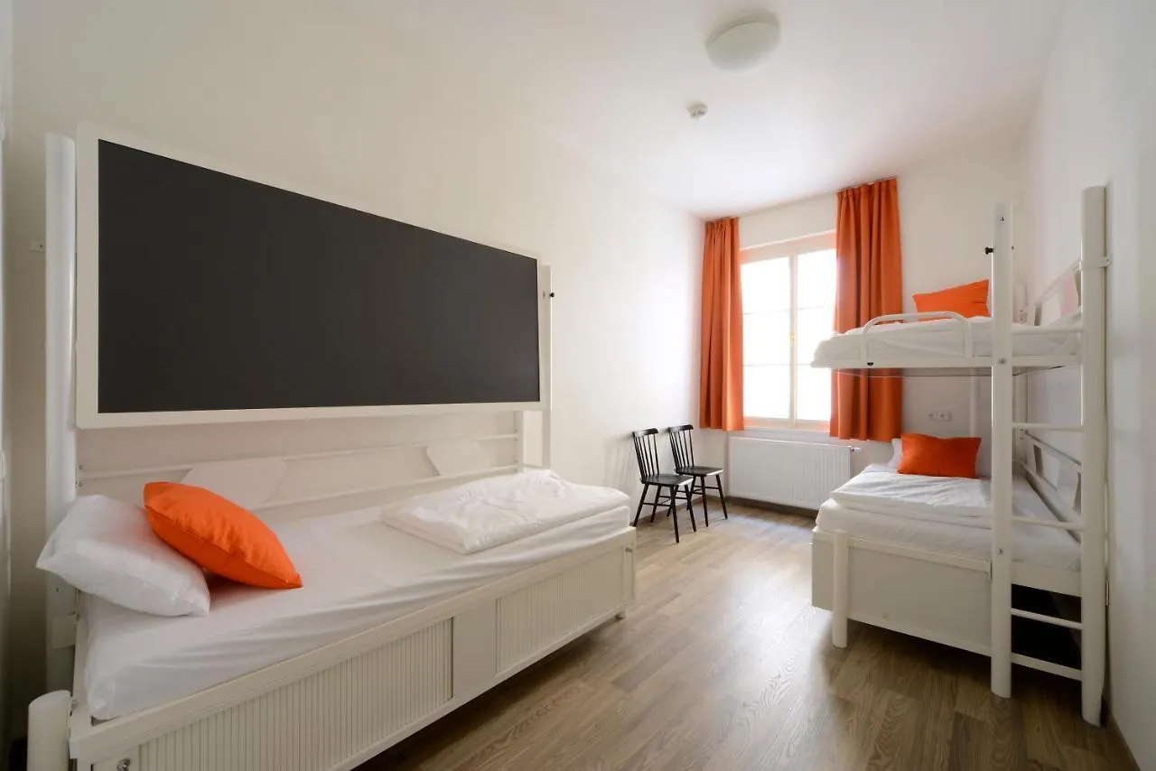 Hostel Safestay Prague Charles Bridge
