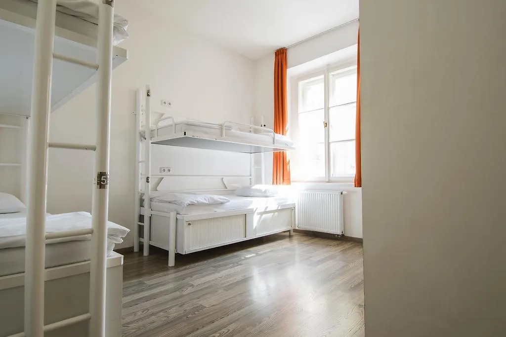Safestay Prague Charles Bridge República Checa